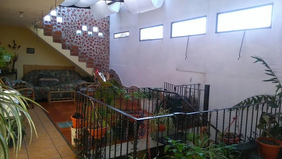Bed and Breakfast La Casa De Gabriel Антигуа-Гватемала Отель типа 